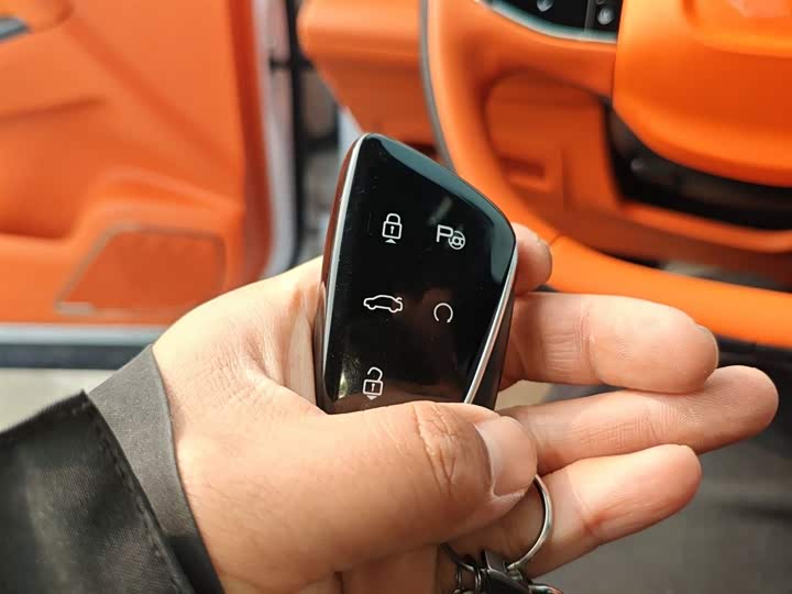 Фото 9 - Dongfeng Aeolus L7