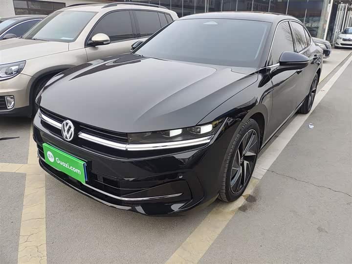 Фото 2 - Volkswagen Magotan