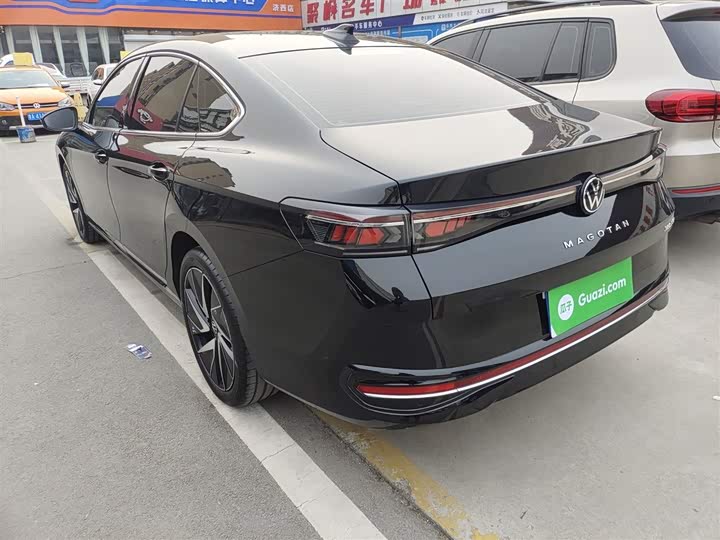 Фото 5 - Volkswagen Magotan