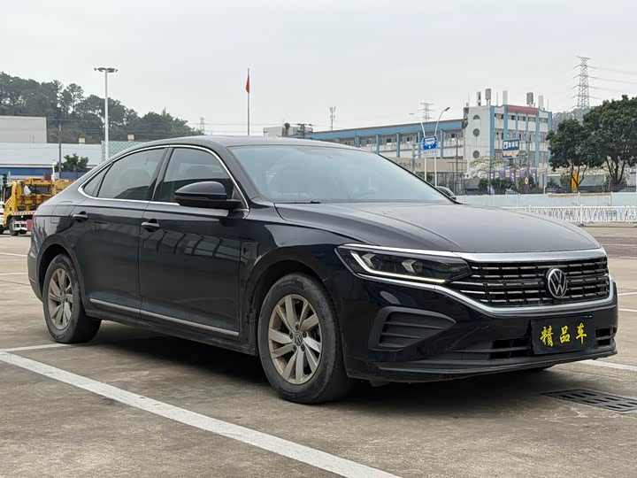 Фото 3 - Volkswagen Passat