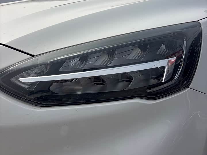 Фото 3 - Ford Focus