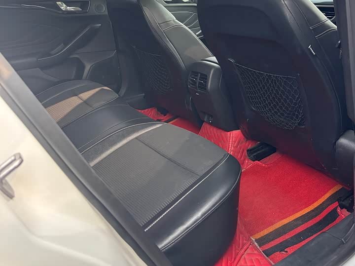 Фото 9 - Ford Focus