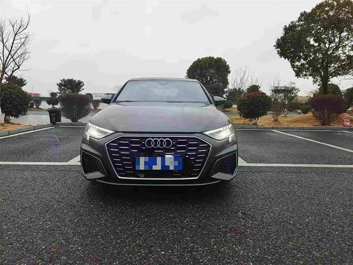 Фото 2 - Audi A3