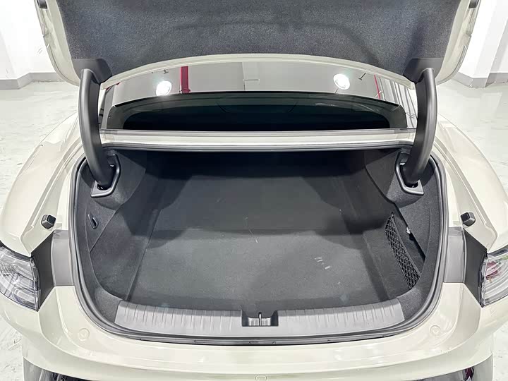 Фото 9 - Xiaomi SU7