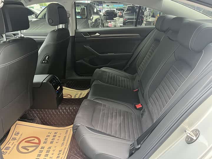 Фото 6 - Volkswagen Magotan