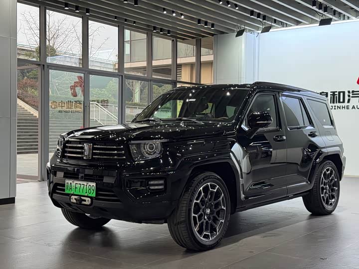 Фото 1 - Tank 700 Hybrid