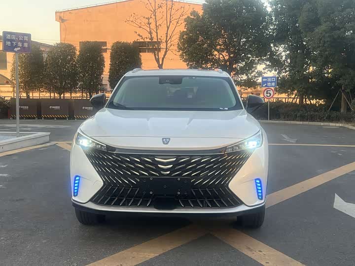 Фото 2 - Roewe RX5