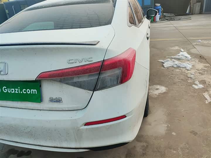 Фото 8 - Honda Civic