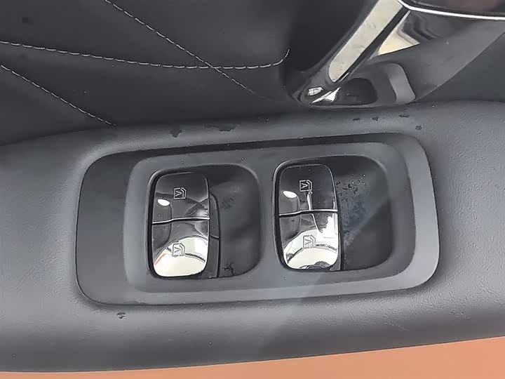 Фото 9 - GAC Aion V