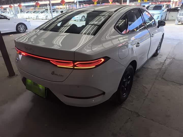 Фото 8 - BYD Qin Plus
