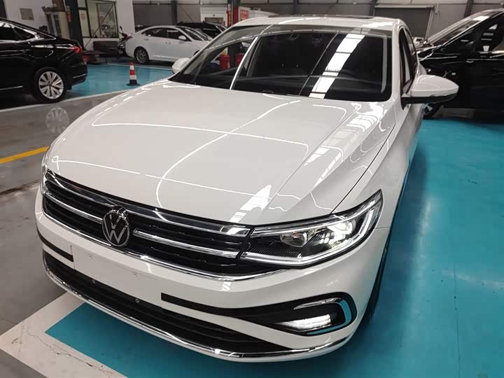 Фото 2 - Volkswagen Bora