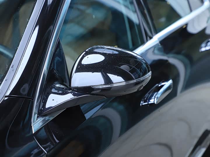 Фото 7 - Mercedes-Benz E-Class Hybrid