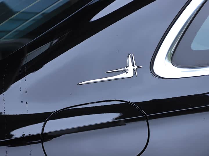 Фото 9 - Mercedes-Benz E-Class Hybrid