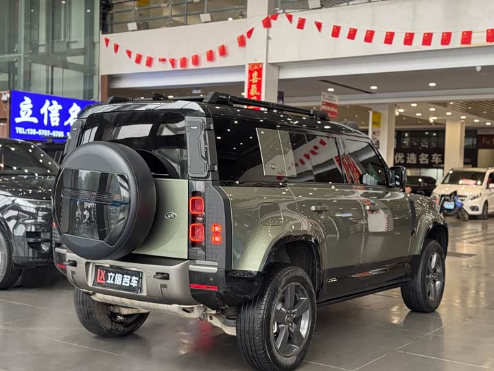 Фото 6 - Land Rover Defender