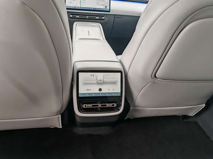 Фото 7 - XPeng F57