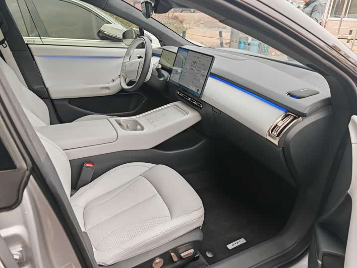 Фото 9 - XPeng F57