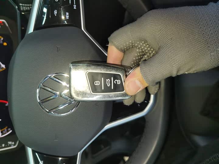 Фото 9 - Volkswagen Passat