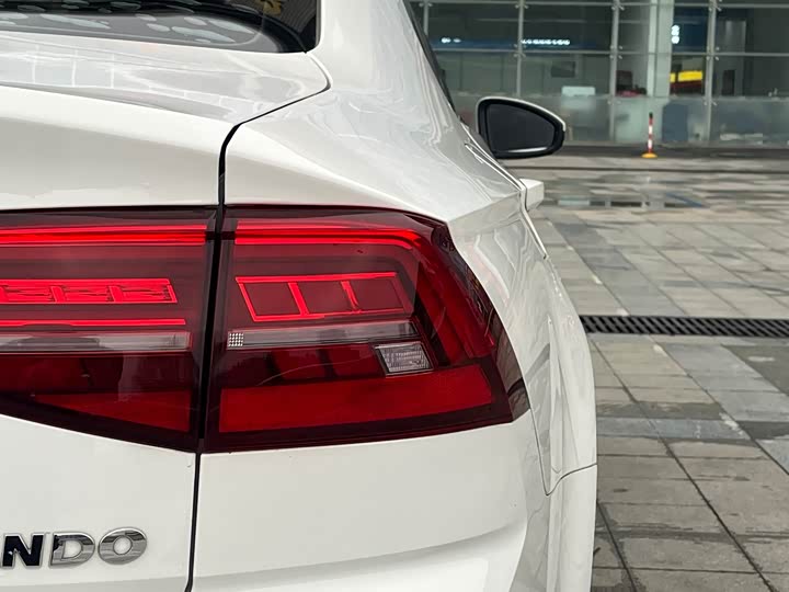 Фото 7 - Volkswagen Lamando L