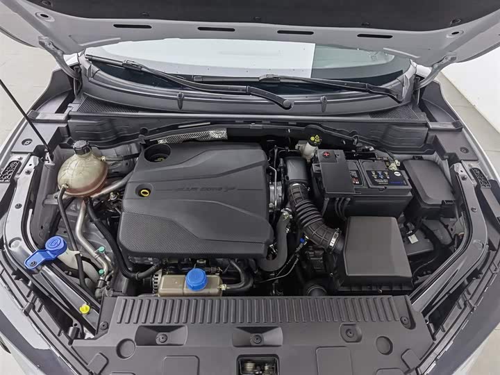 Фото 6 - Changan UNI-T