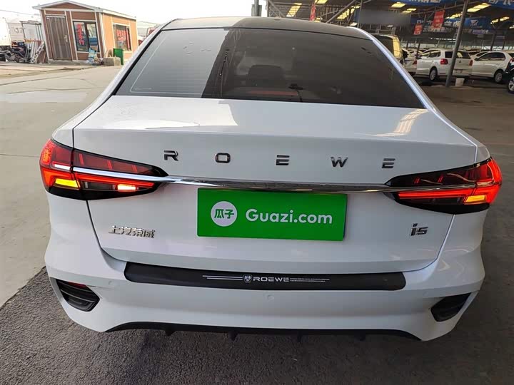 Фото 6 - Roewe i5