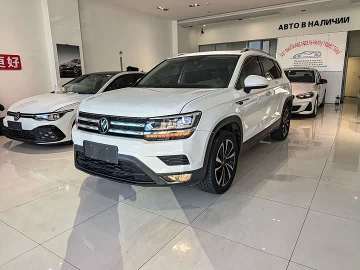 Фото 1 - Volkswagen Tharu