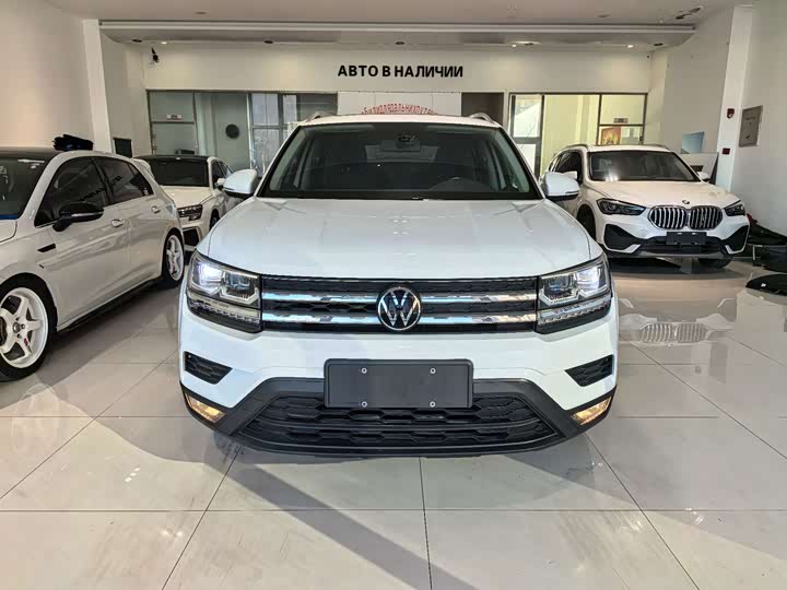 Фото 5 - Volkswagen Tharu