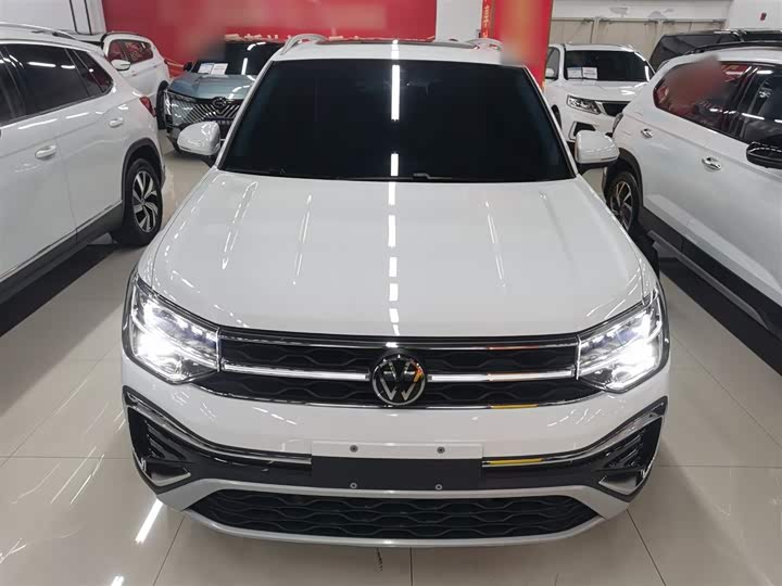 Фото 3 - Volkswagen Tharu