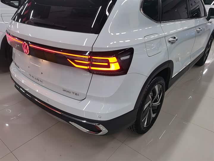 Фото 8 - Volkswagen Tharu