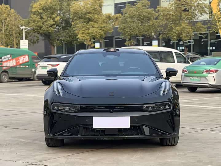 Фото 2 - Zeekr 001