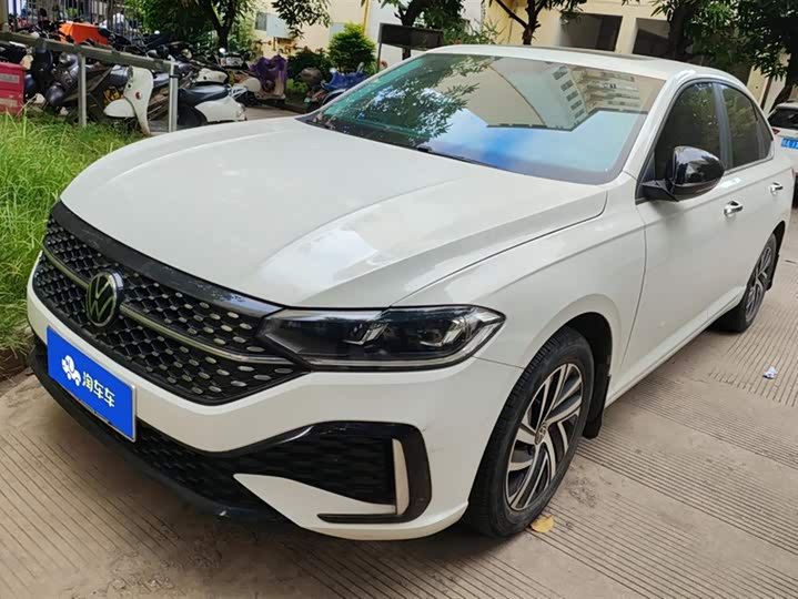 Фото 1 - Volkswagen Lavida