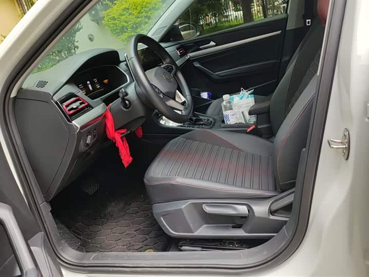 Фото 9 - Volkswagen Lavida