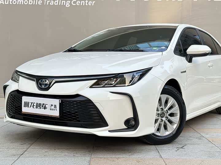 Фото 3 - Toyota Corolla