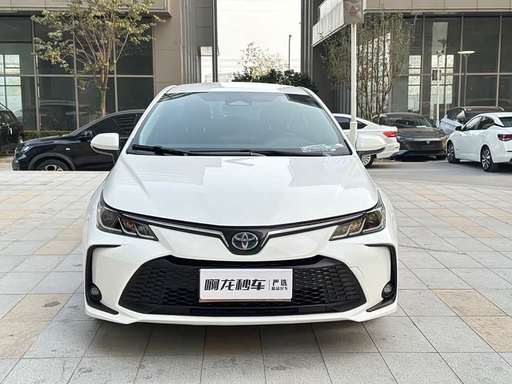 Фото 5 - Toyota Corolla