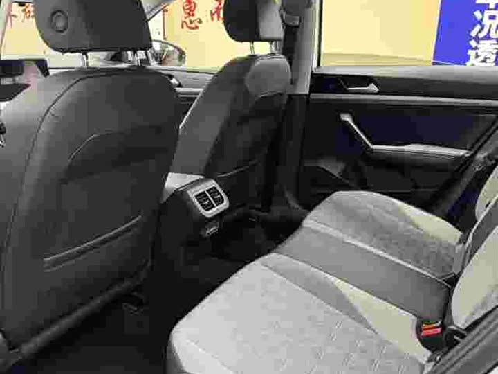 Фото 8 - Volkswagen Lavida