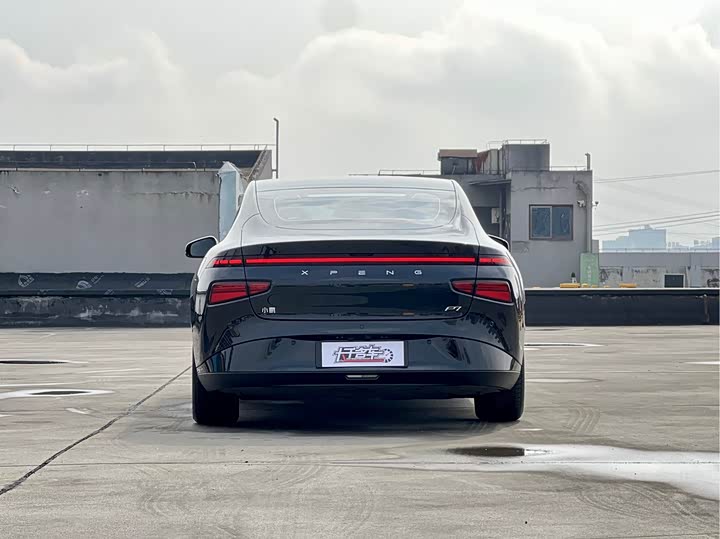 Фото 4 - XPeng P7