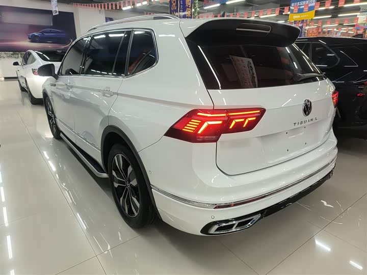Фото 5 - Volkswagen Tiguan L Pro