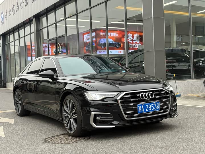 Фото 1 - Audi A6L