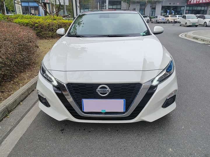 Фото 2 - Nissan Teana