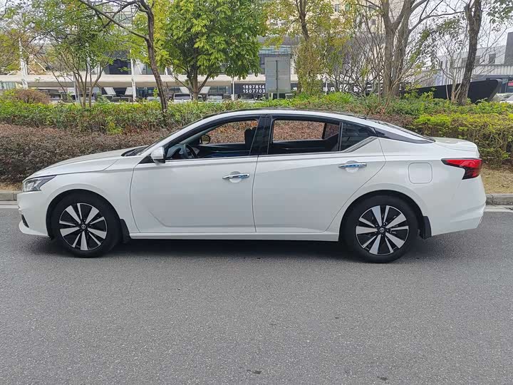 Фото 3 - Nissan Teana