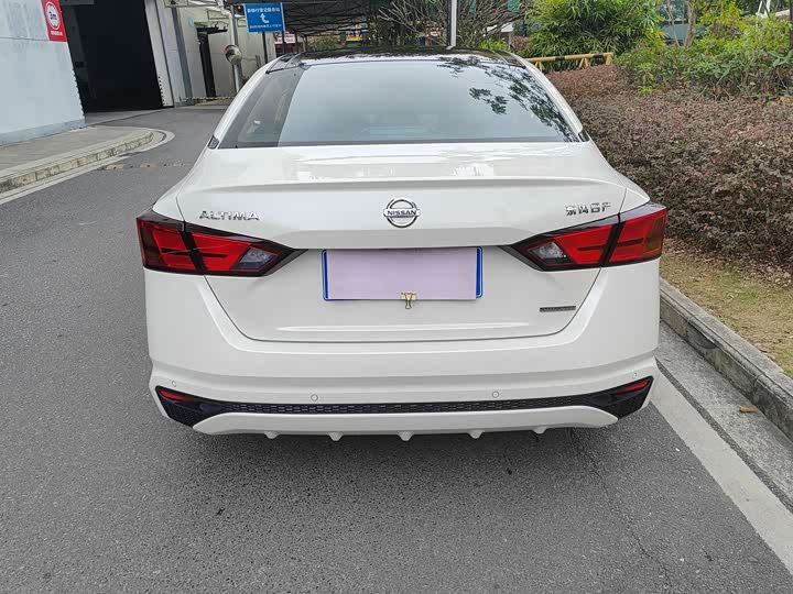 Фото 4 - Nissan Teana