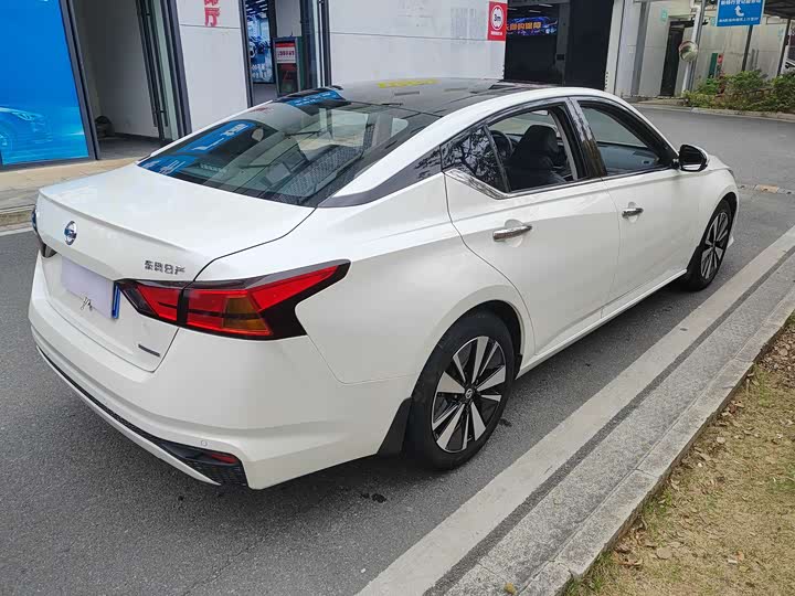 Фото 6 - Nissan Teana