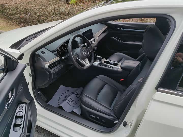 Фото 8 - Nissan Teana