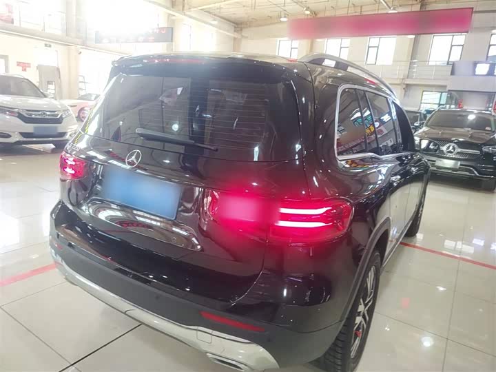 Фото 7 - Mercedes-Benz GLB-Class