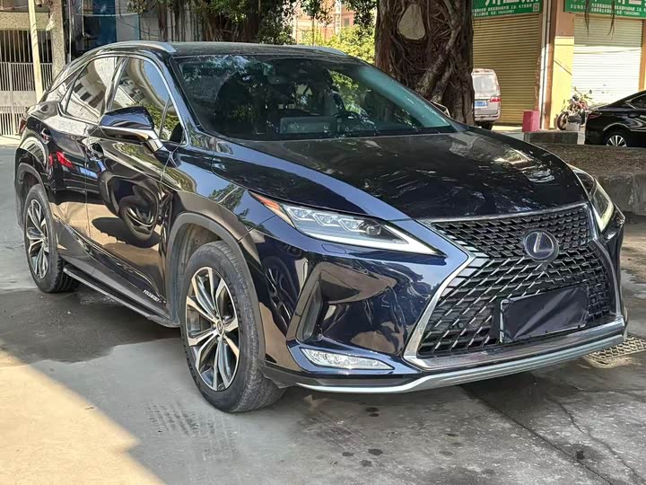 Фото 3 - Lexus RX