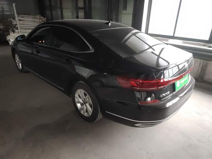 Фото 5 - Volkswagen Passat