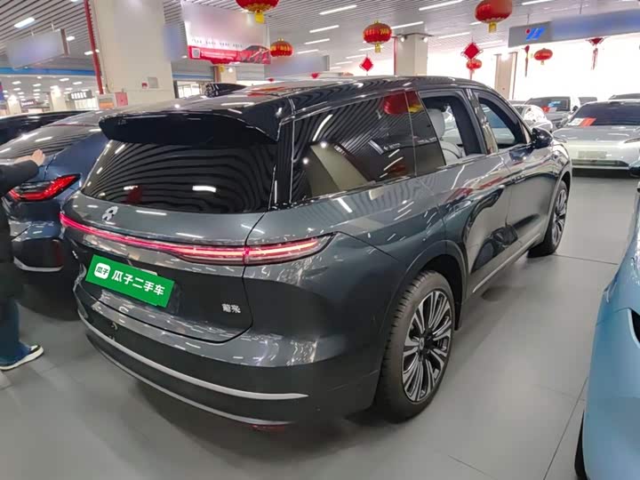 Фото 7 - Nio ES8