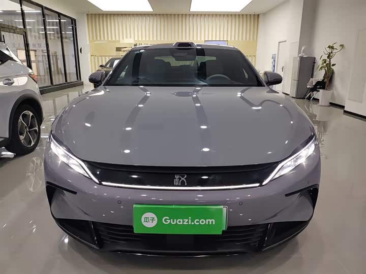 Фото 3 - BYD Han