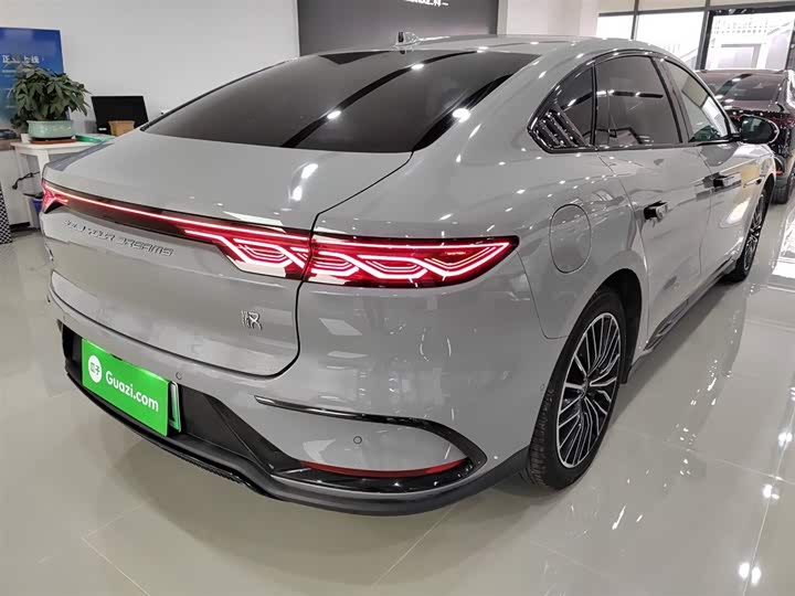 Фото 7 - BYD Han