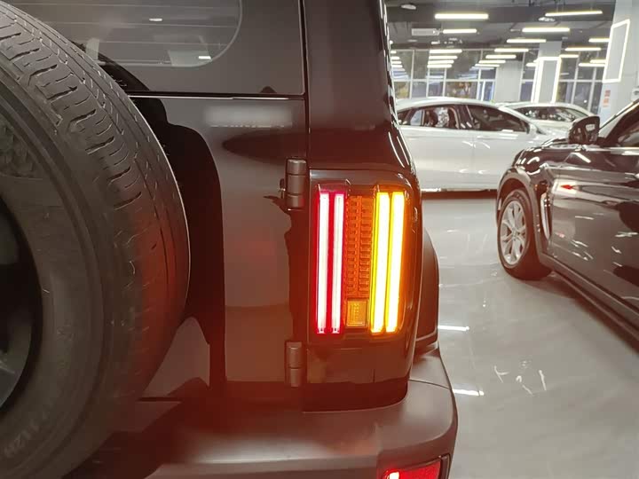 Фото 8 - Tank 300