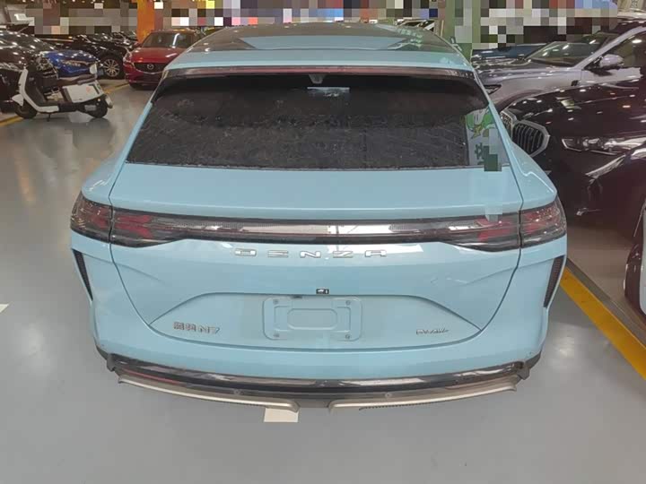 Фото 6 - Denza N7